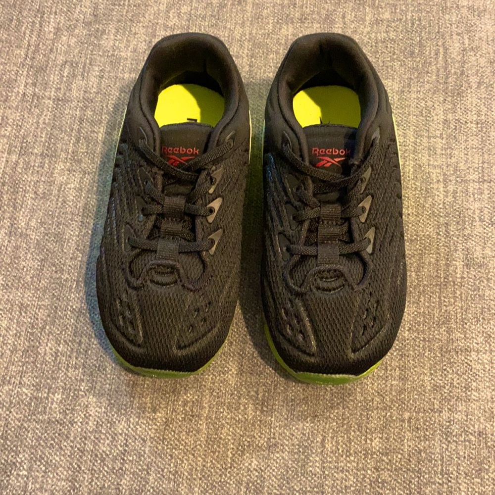 Reebok Toddler boy’s sneakers (size 8T)